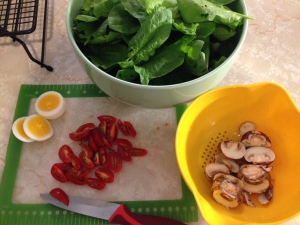 Spinach salad prep